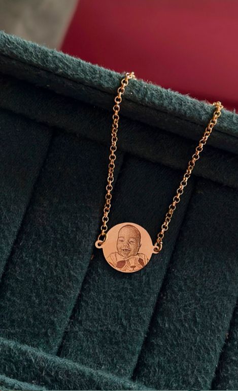 Pulseira pingente redondo banhado a ouro